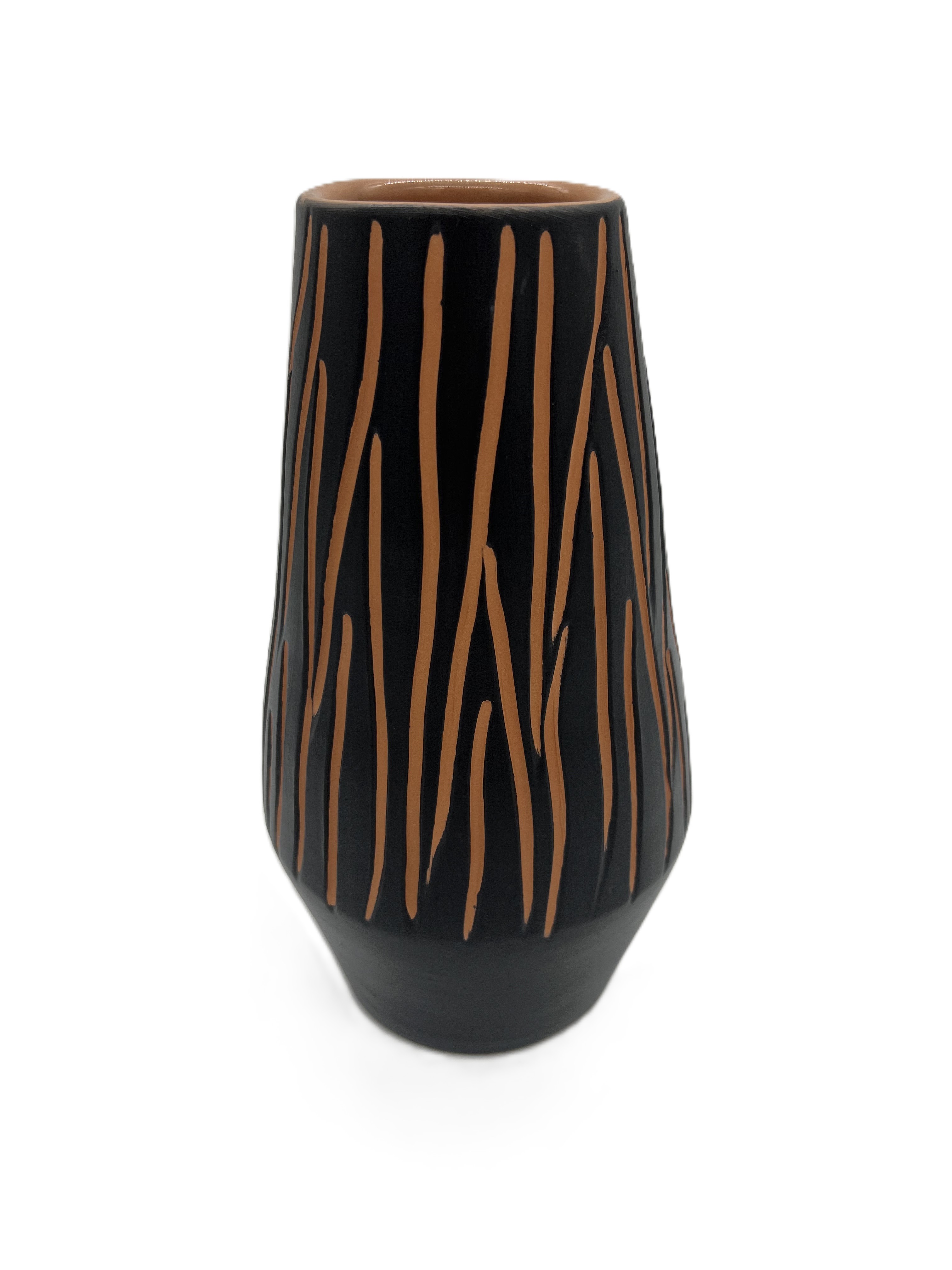 ROMBUSZ VÁZA KÖZEPES (12X23CM) 5660